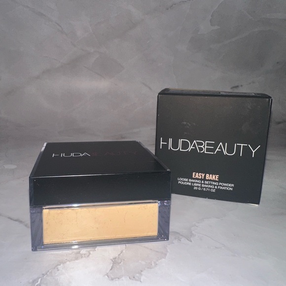 Huda Beauty Easy Bake Loose Baking & Setting Powder in Kunafa - Picture 1 of 4